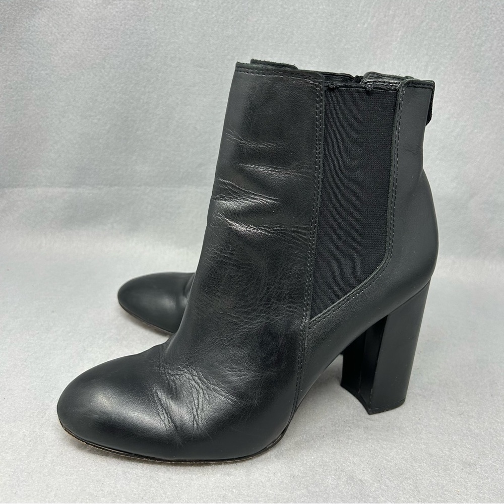 Sam Edelman "Case" Black Leather Ankle Bootie Women’s Sz 8.5